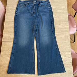 American Eagle Low Rise Baggy Flare, size 14